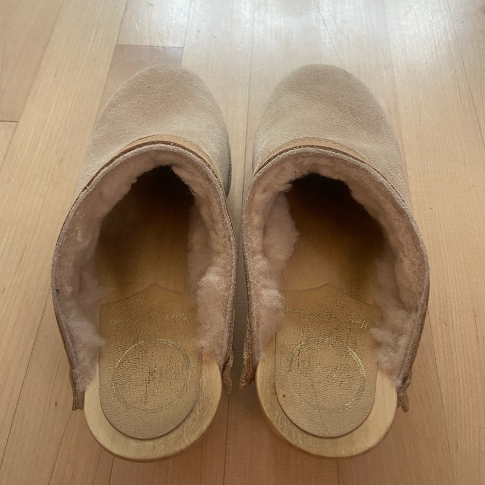 No. 6 Dakota Shearling Clog in Mid Heel in Bone